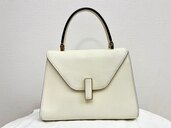 ヴァレクストラ  （ブランドバッグ）の商品画像 - 査定依頼日：2025年3月9日 - 最高査定価格：100,000円