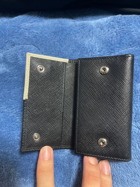 プラダ  （ブランドバッグ）の商品画像 - 査定依頼日：2025年8月21日 - 最高査定価格：5,000円