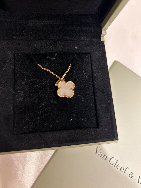 ヴァンクリ　ヴィンテージアルハンブラ（金・貴金属）の商品画像 - 査定依頼日：2025年5月21日 - 最高査定価格：210,000円