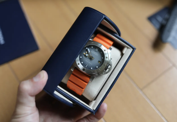 ネイビーシールズ（高級時計）の商品画像 - 査定依頼日：2026年4月24日 - 最高査定価格：1,210,000円