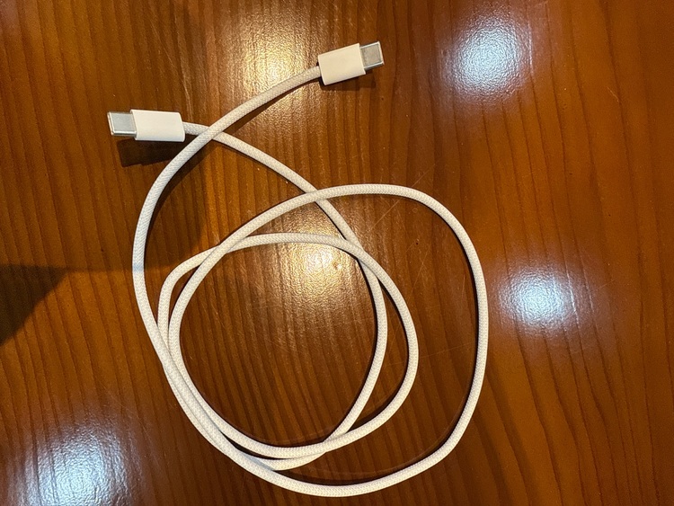 iPhone 16 Pro 256GB SIMフリー（スマホ）の商品画像 - 査定依頼日：2025年10月13日 - 最高査定価格：133,000円