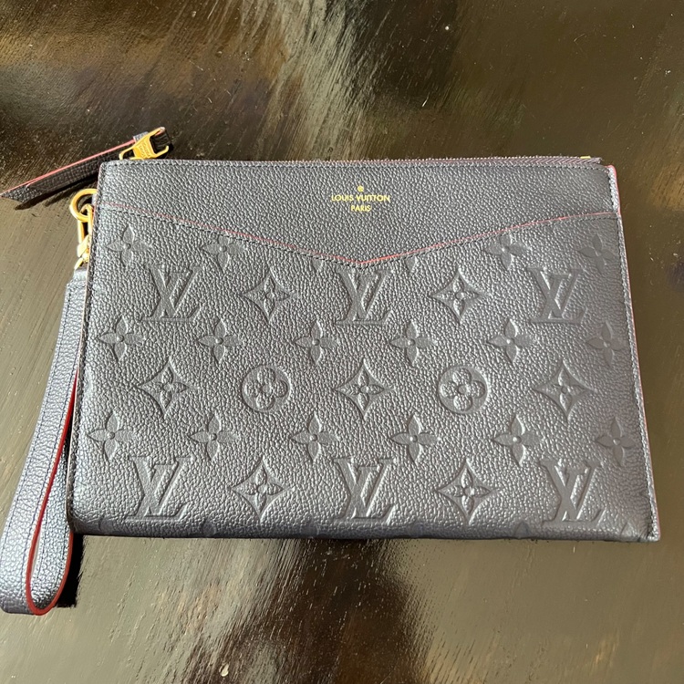 アンプラント ポシェットメラニーMM（ブランドバッグ）の商品画像 - 査定依頼日：2025年9月2日 - 最高査定価格：55,000円