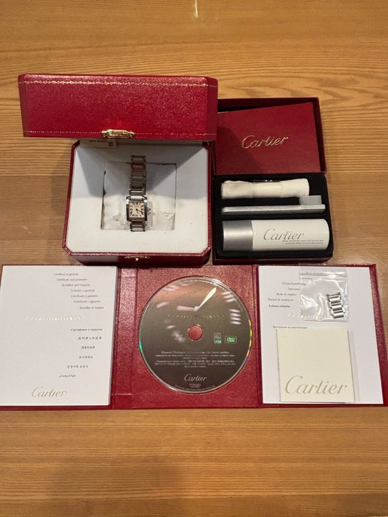 TANK FR PM ACIER Q（高級時計）の商品画像 - 査定依頼日：2025年11月14日 - 最高査定価格：400,000円