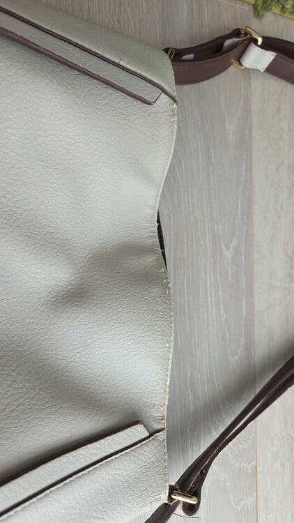 バック（ブランドバッグ）の商品画像 - 査定依頼日：2025年8月29日 - 最高査定価格：1,000円