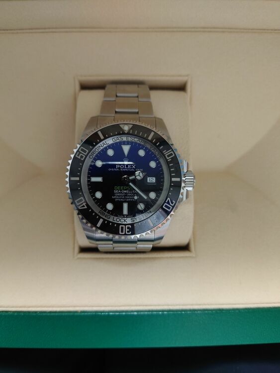 ロレックス シードゥエラー 126660（高級時計）の商品画像 - 査定依頼日：2025年10月8日 - 最高査定価格：1,980,000円