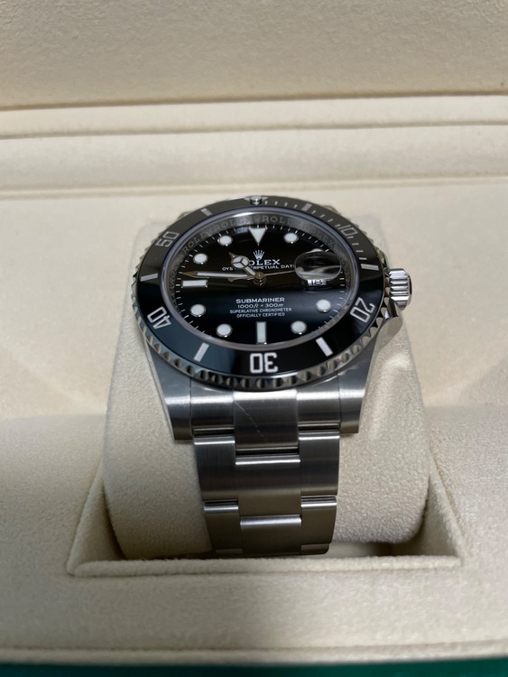ロレックス サブマリーナー （高級時計）の商品画像 - 査定依頼日：2025年8月5日 - 最高査定価格：2,150,000円