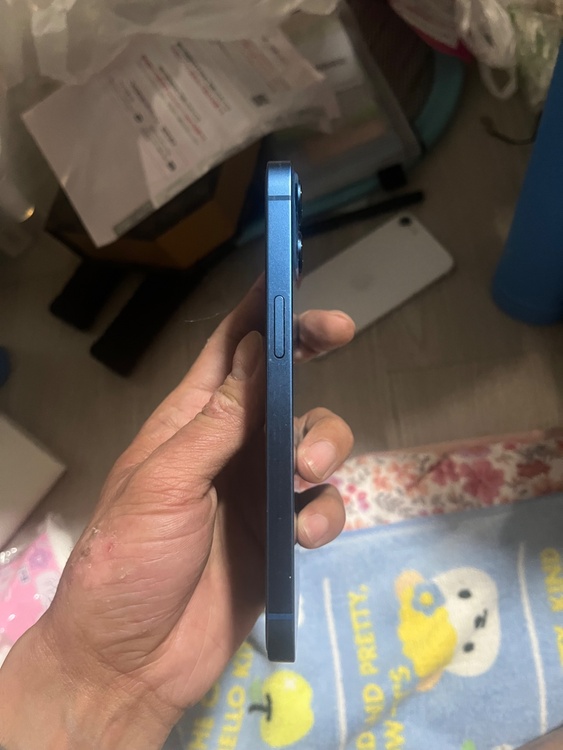 iPhone13 128（スマホ）の商品画像 - 査定依頼日：2026年6月25日 - 最高査定価格：40,000円