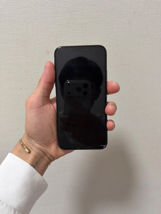 iPhoneX 256GB au（スマホ）の商品画像 - 査定依頼日：2026年4月28日 - 最高査定価格：11,000円
