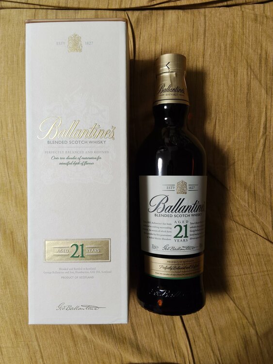 ヴァレンタイン２１年（お酒）の商品画像 - 査定依頼日：2025年12月4日 - 最高査定価格：7,000円
