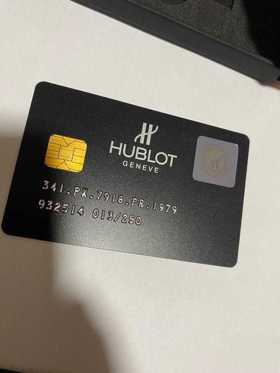 ウブロ ビックバン 341.PX.7918.PR.1979　（高級時計）の商品画像 - 査定依頼日：2025年6月11日 - 最高査定価格：2,400,000円