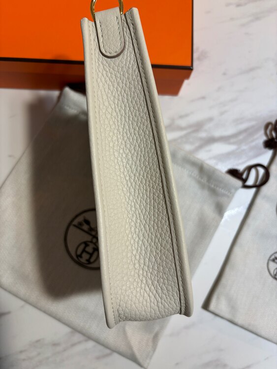 エルメス エブリン （ブランドバッグ）の商品画像 - 査定依頼日：2025年5月17日 - 最高査定価格：350,000円