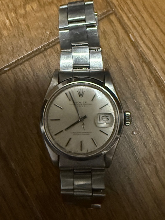 ロレックス その他 11500　オイスターパーペチュアルデイト（高級時計）の商品画像 - 査定依頼日：2025年6月16日 - 最高査定価格：300,000円