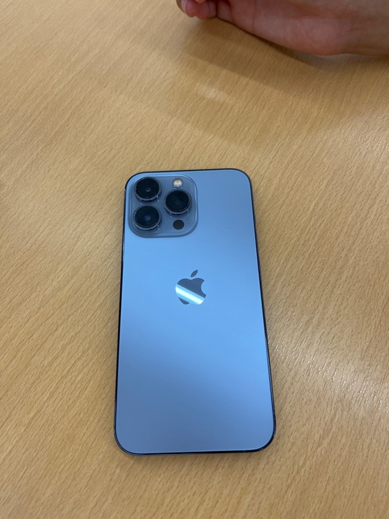 iPhone iPhone 13 Pro 256GB SIMフリー（スマホ）の商品画像 - 査定依頼日：2026年8月27日 - 最高査定価格：53,000円