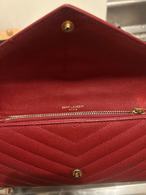 イブサンローラン  （ブランドバッグ）の商品画像 - 査定依頼日：2026年2月4日 - 最高査定価格：22,000円