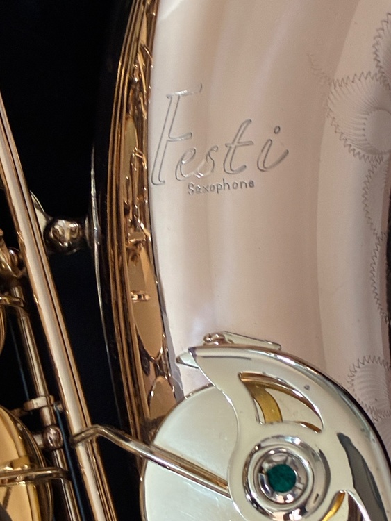 festi テナーサックス　T1800（ピアノ・楽器・PA機材）の商品画像 - 査定依頼日：2026年10月12日 - 最高査定価格：40,000円