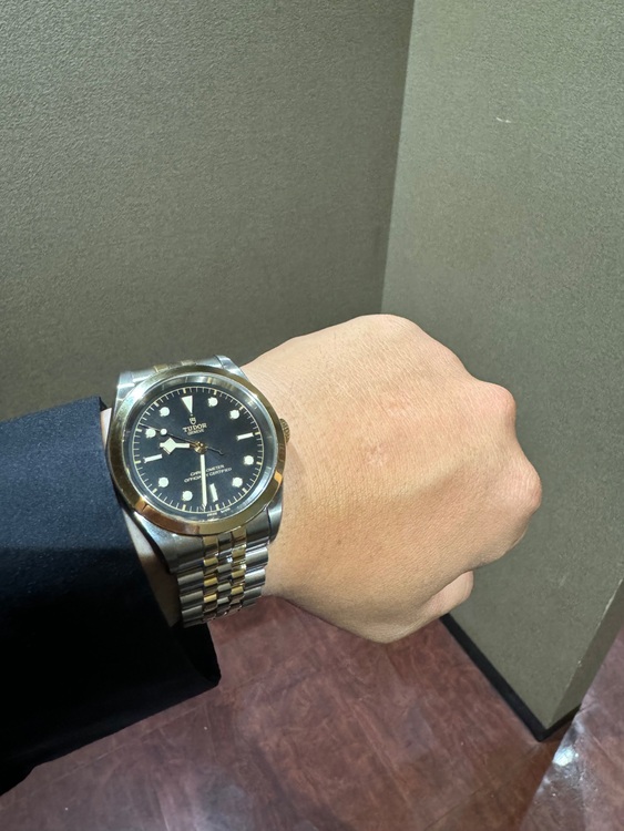 チューダー ブラックベイ （高級時計）の商品画像 - 査定依頼日：2025年10月18日 - 最高査定価格：450,000円