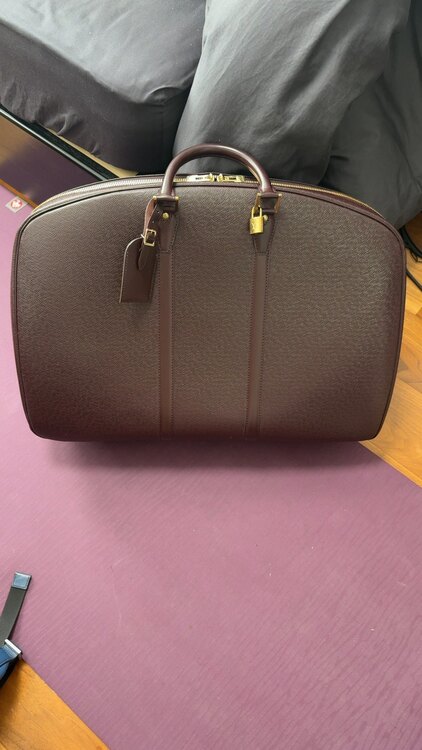 ボストンバッグ（ブランドバッグ）の商品画像 - 査定依頼日：2025年2月19日 - 最高査定価格：50,000円