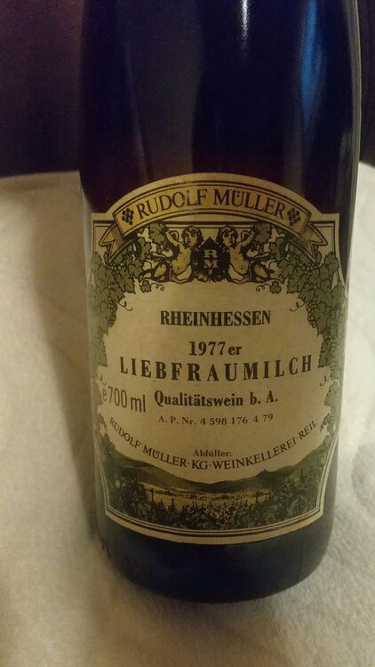 LIEBFRAU MILCH（お酒）の商品画像 - 査定依頼日：2026年4月25日 - 最高査定価格：100,000円
