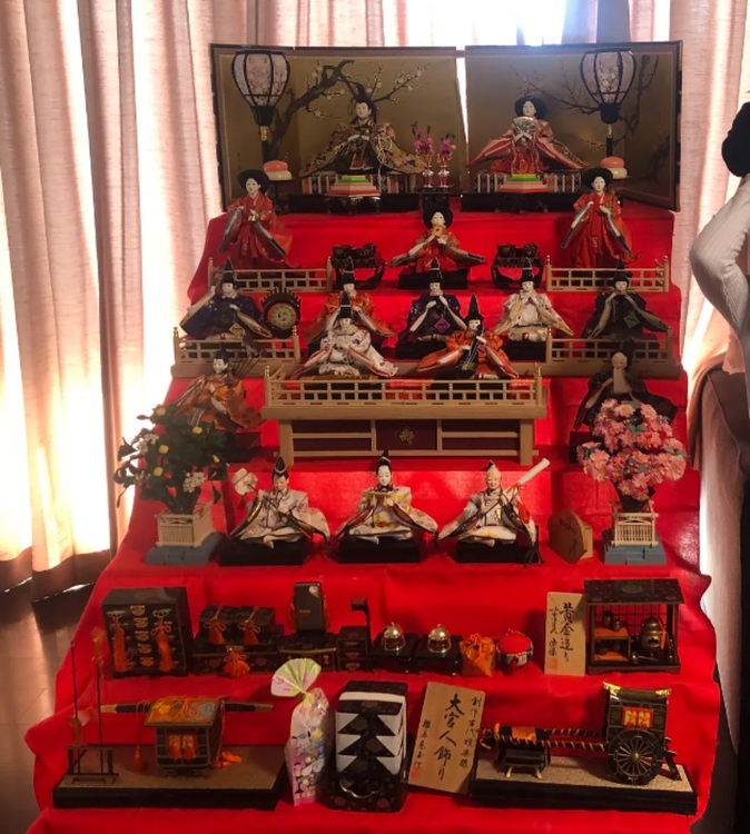 雛人形　京玉7段（美術品・骨董品）の商品画像 - 査定依頼日：2025年11月7日 - 最高査定価格：3,000円