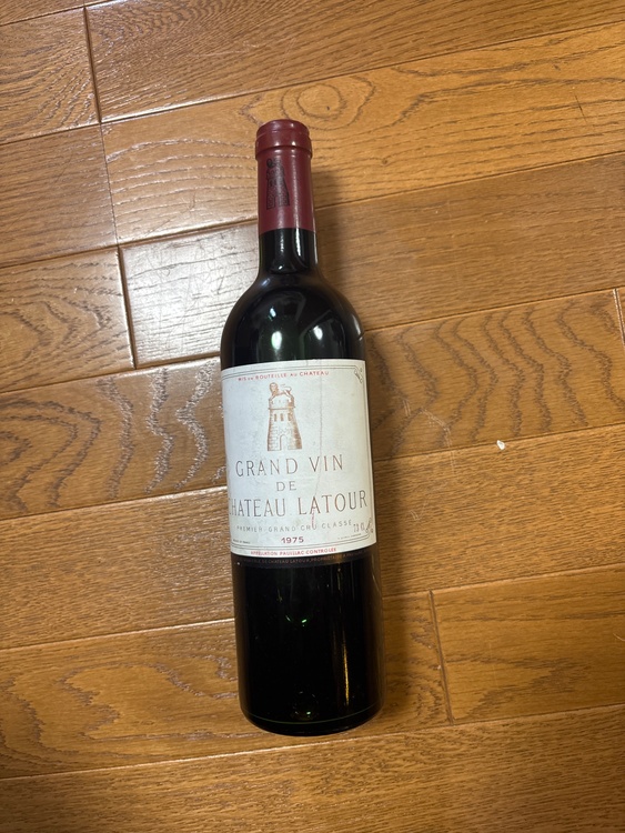 ワイン シャトーラトゥール （お酒）の商品画像 - 査定依頼日：2026年3月18日 - 最高査定価格：42,000円