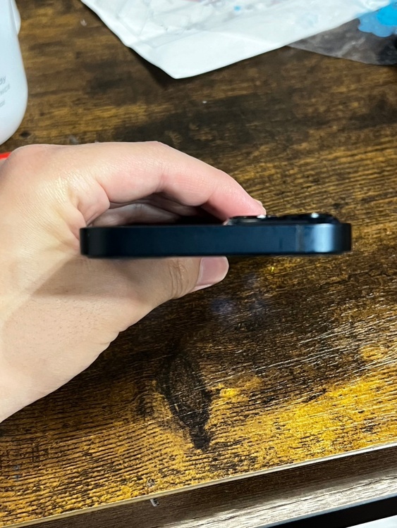 iPhone iPhone 13 128GB 楽天モバイル（スマホ）の商品画像 - 査定依頼日：2026年7月11日 - 最高査定価格：36,500円