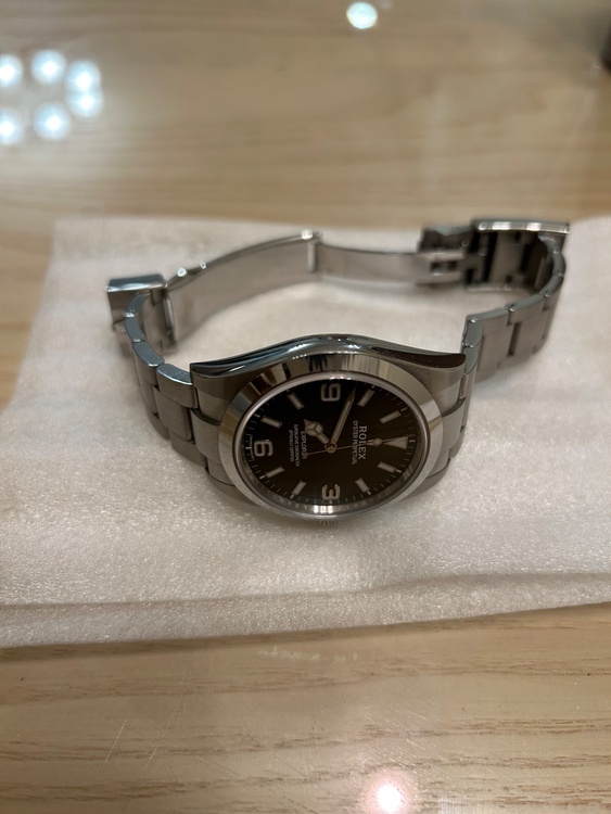 ロレックス エクスプローラー 21427（高級時計）の商品画像 - 査定依頼日：2025年12月6日 - 最高査定価格：1,150,000円