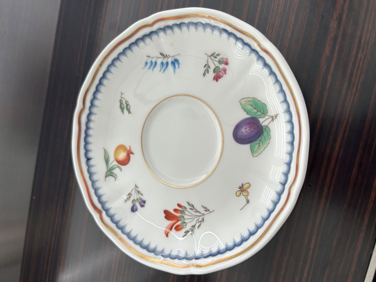 リチャードジノリ　カップとソーサー2脚（食器）の商品画像 - 査定依頼日：2025年8月12日 - 最高査定価格：2,000円