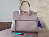 studio（ブランドバッグ）の商品画像 - 査定依頼日：2022年8月14日 - 最高査定価格：55,000円