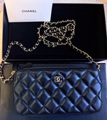 マトラッセチェーンウォレット（ブランドバッグ）の商品画像 - 査定依頼日：2026年4月9日 - 最高査定価格：290,000円