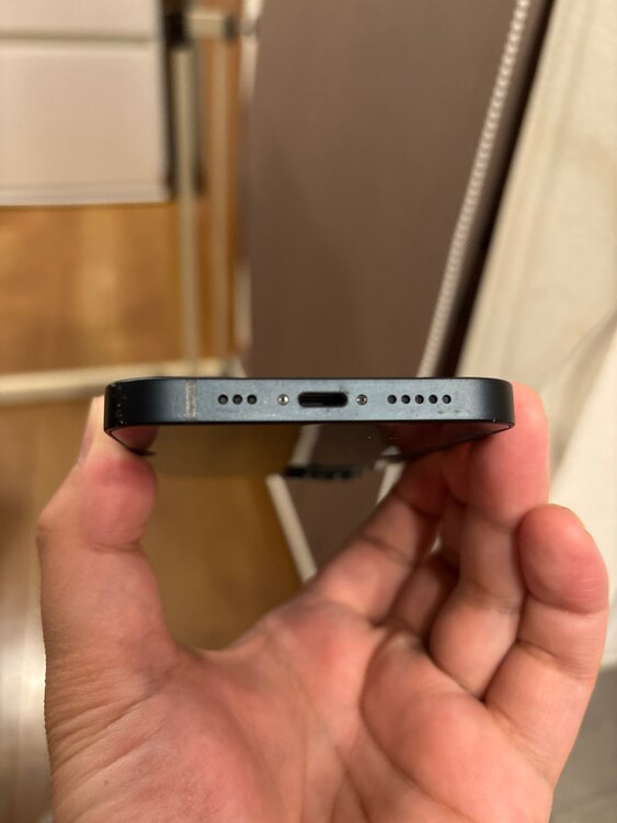 iPhone13（スマホ）の商品画像 - 査定依頼日：2025年3月17日 - 最高査定価格：37,000円