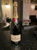 シャンパン モエ・エ・シャンドン （お酒）の商品画像 - 査定依頼日：2024年9月11日 - 最高査定価格：3,000円