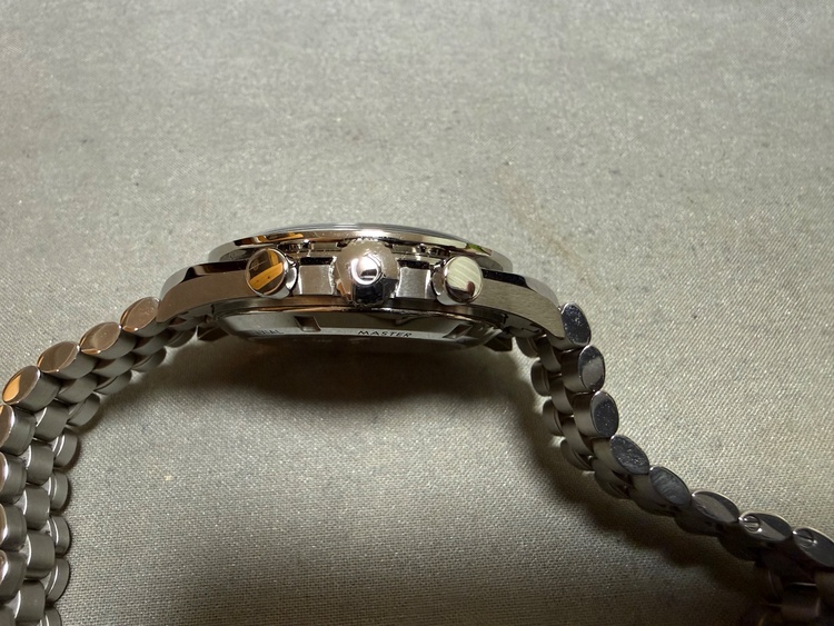 SPEEDMASTE﻿R ムーンウォッチ プロフェッショナ﻿ル（高級時計）の商品画像 - 査定依頼日：2025年12月6日 - 最高査定価格：870,000円