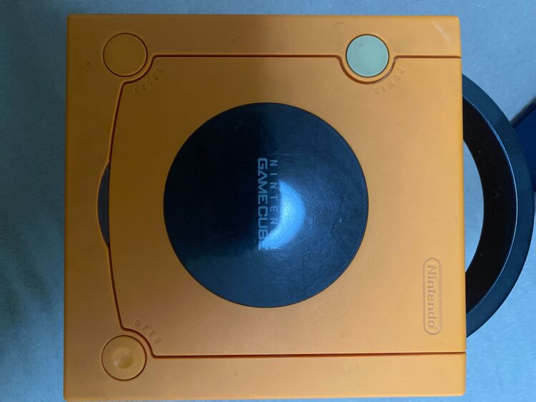 ゲームキューブ（ゲーム機本体・ゲームソフト）の商品画像 - 査定依頼日：2025年4月14日 - 最高査定価格：2,500円