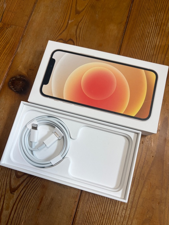 iPhone iPhone 12 mini 64GB SIMフリー（スマホ）の商品画像 - 査定依頼日：2026年8月9日 - 最高査定価格：14,500円
