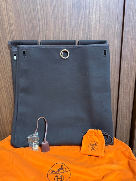 エルメス エールバッグ （ブランドバッグ）の商品画像 - 査定依頼日：2026年1月5日 - 最高査定価格：120,000円