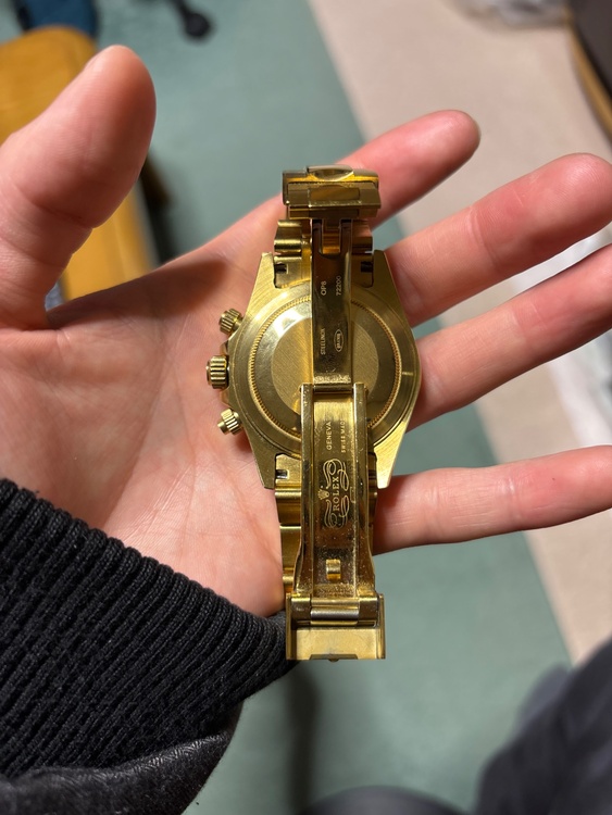 ロレックスコスモグラフデイトナ（高級時計）の商品画像 - 査定依頼日：2026年2月25日 - 最高査定価格：6,600,000円