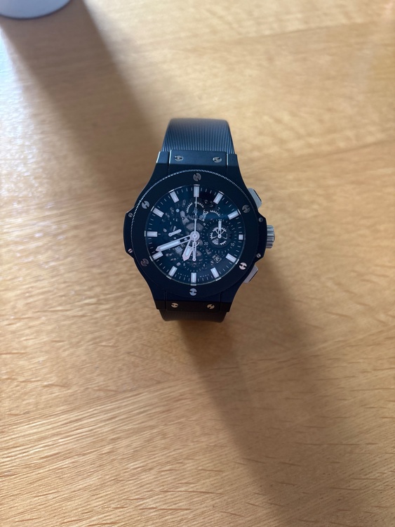 ウブロ ビックバン 311.CI.1170.R（高級時計）の商品画像 - 査定依頼日：2026年4月13日 - 最高査定価格：800,000円