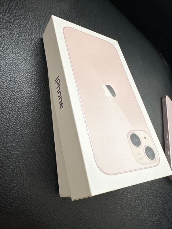 iPhone 13 128GB 楽天モバイル（スマホ）の商品画像 - 査定依頼日：2026年4月14日 - 最高査定価格：100,000円