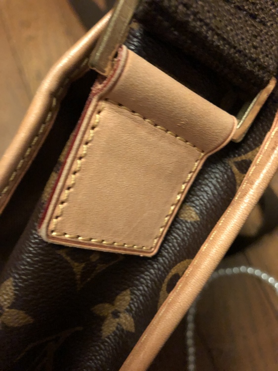 斜めがけ（ブランドバッグ）の商品画像 - 査定依頼日：2022年5月3日 - 最高査定価格：72,250円