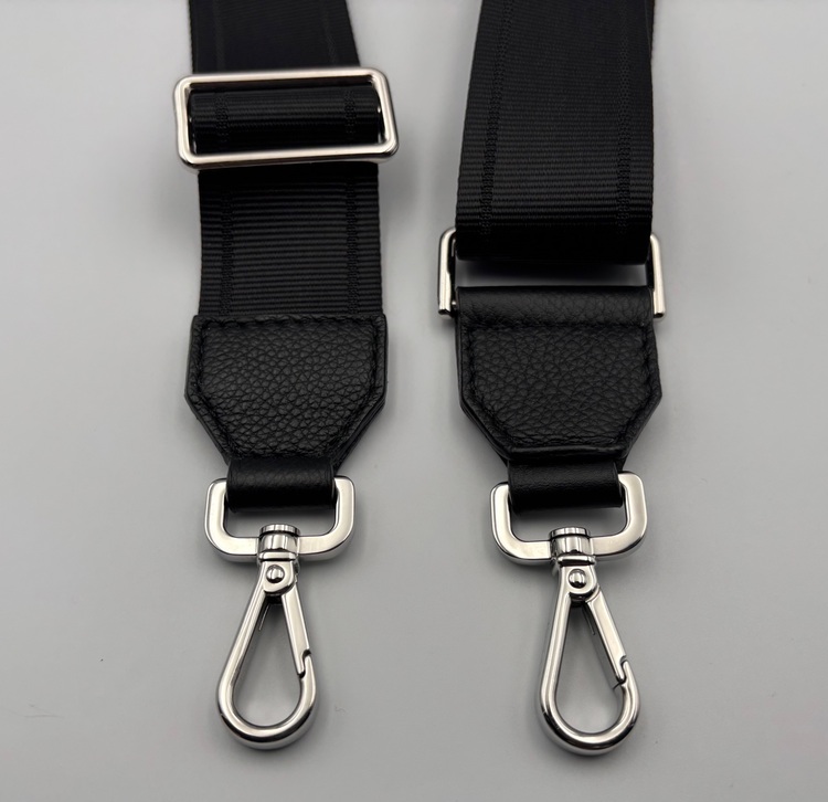 フェンディ  （ブランドバッグ）の商品画像 - 査定依頼日：2025年8月5日 - 最高査定価格：100,000円