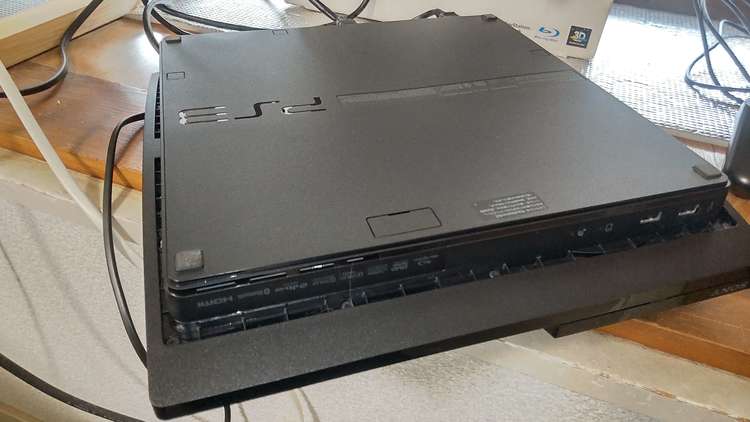 CHCH-2500A（ゲーム機本体・ゲームソフト）の商品画像 - 査定依頼日：2023年10月15日 - 最高査定価格：6,000円