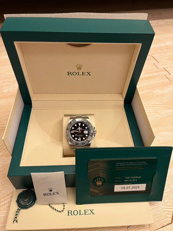 GMTマスターⅡ 126710GRNR（高級時計）の商品画像 - 査定依頼日：2025年2月15日 - 最高査定価格：2,600,000円