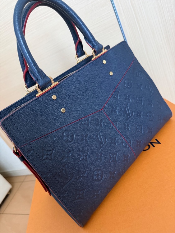 M54195（ブランドバッグ）の商品画像 - 査定依頼日：2026年7月24日 - 最高査定価格：185,000円