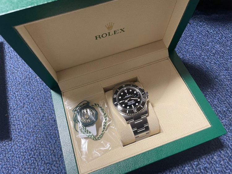 ロレックス サブマリーナー （高級時計）の商品画像 - 査定依頼日：2025年7月16日 - 最高査定価格：2,000,000円