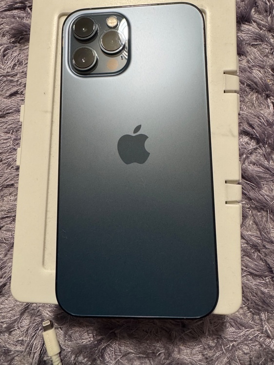 iPhone12 （スマホ）の商品画像 - 査定依頼日：2026年3月17日 - 最高査定価格：53,000円