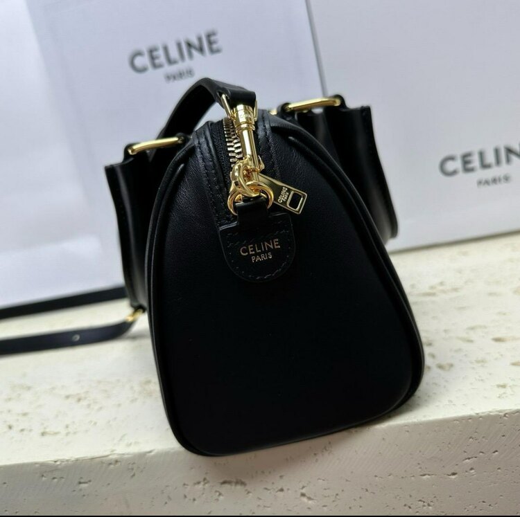 セリーヌ  （ブランドバッグ）の商品画像 - 査定依頼日：2025年2月19日 - 最高査定価格：210,000円