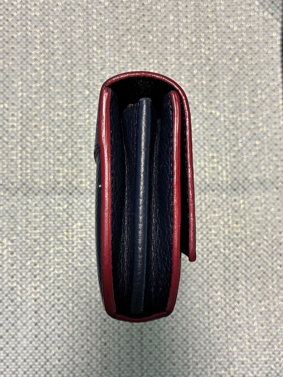 ルイヴィトンポルトフォイユカプシーヌ（ブランド財布・小物）の商品画像 - 査定依頼日：2026年2月4日 - 最高査定価格：100,000円