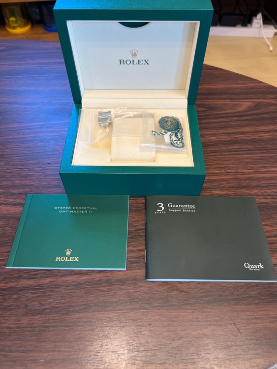 ロレックス GMTマスター 116710a（高級時計）の商品画像 - 査定依頼日：2025年7月24日 - 最高査定価格：2,170,000円