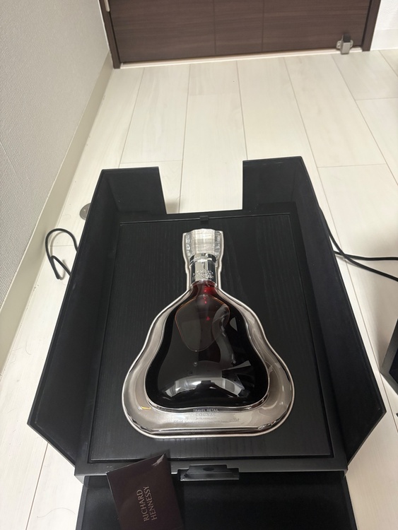 ブランデー ヘネシー（お酒）の商品画像 - 査定依頼日：2026年8月21日 - 最高査定価格：210,000円