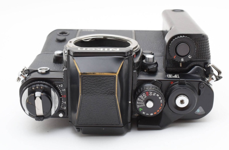 【動作良好品★】ニコン F3 Nikon F3 アイレベル + MD-4 #M1（カメラ）の商品画像 - 査定依頼日：2025年8月31日 - 最高査定価格：40,000円